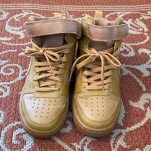 Nike all day play kids 5